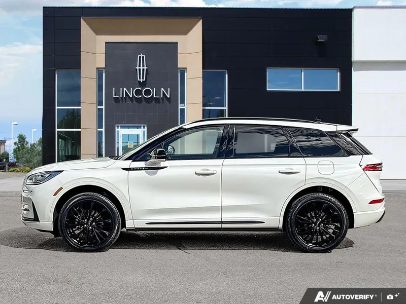 Lincoln Corsair 2026 photo 3