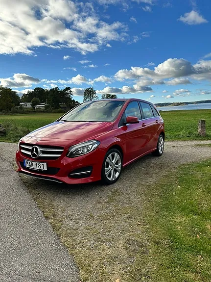Mercedes-Benz B200 D 2016 photo 2