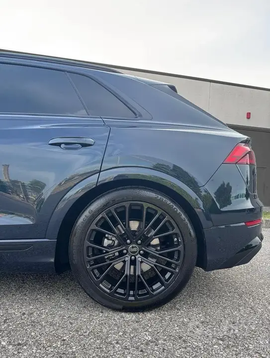 Audi Q8 2024 photo 5