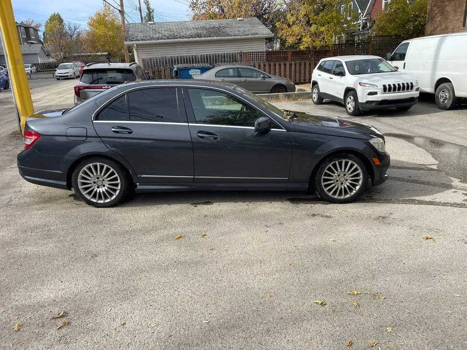 Mercedes-Benz C-Class 2010 photo 3