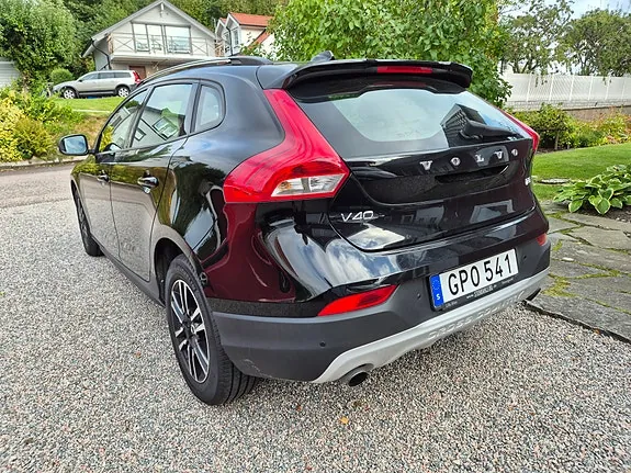 Volvo V40 Cross Country 2018 photo 3