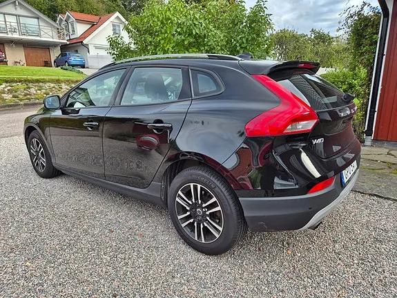 Volvo V40 Cross Country 2018 photo 4