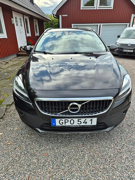 Volvo V40 Cross Country 2018 photo 2