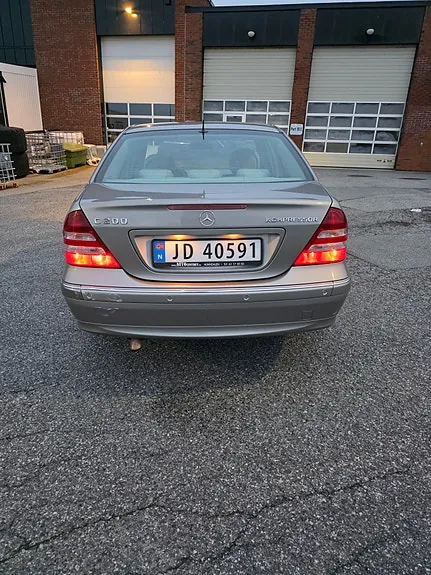 Mercedes-Benz C200 2005 photo 3