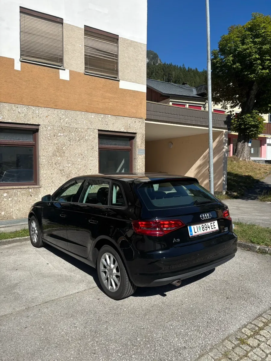 Audi A3 2015 photo 3