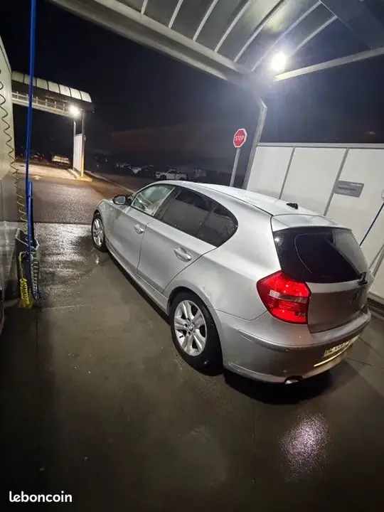 BMW 1 Series 2008 photo 2