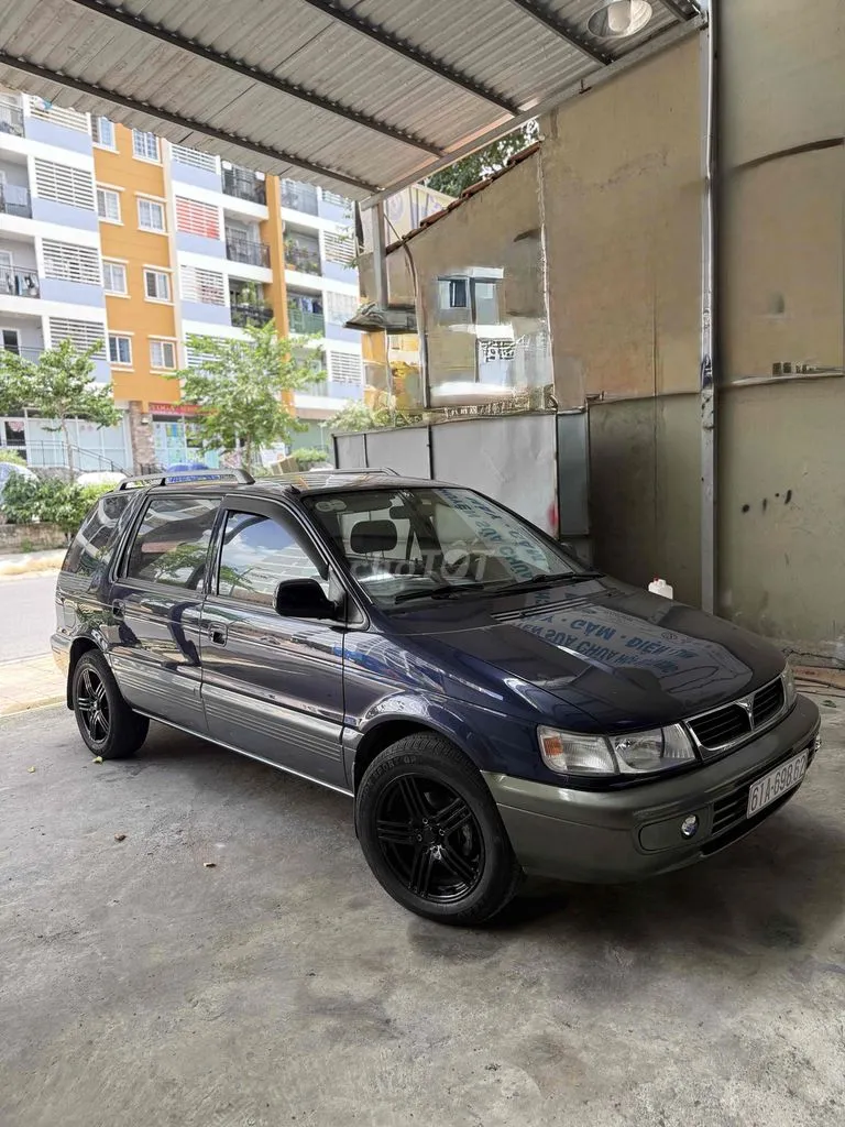 Mitsubishi Chariot