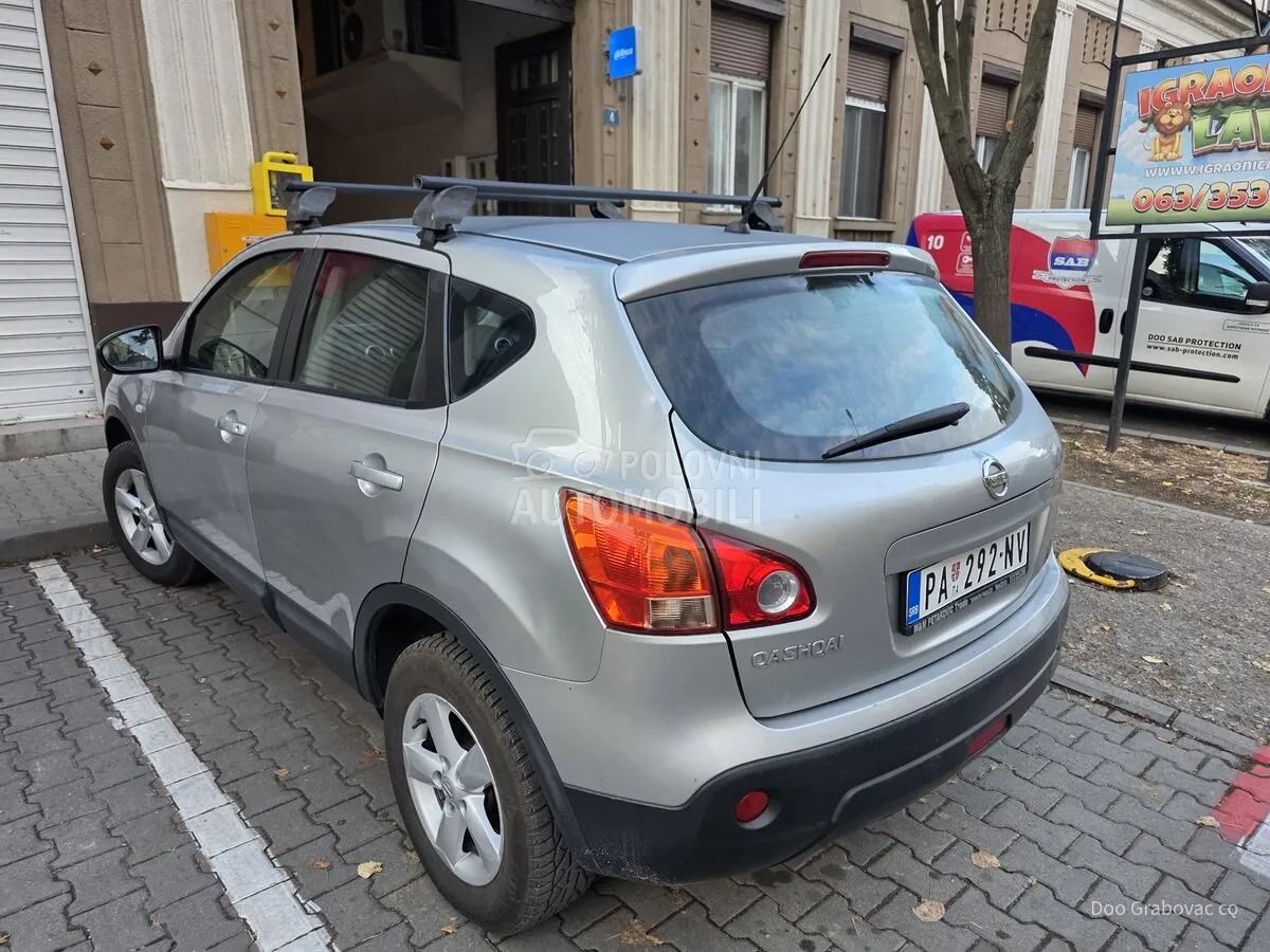 Nissan Qashqai 2010 photo 4