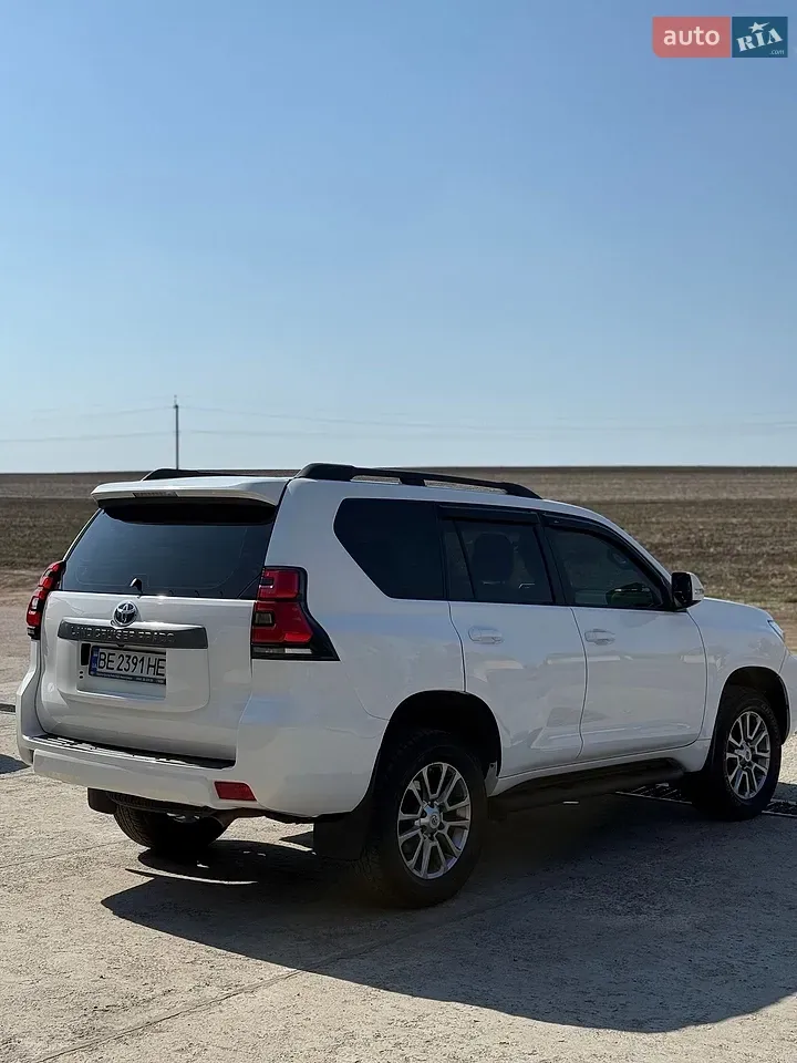 Toyota Land Cruiser Prado 2021 photo 4