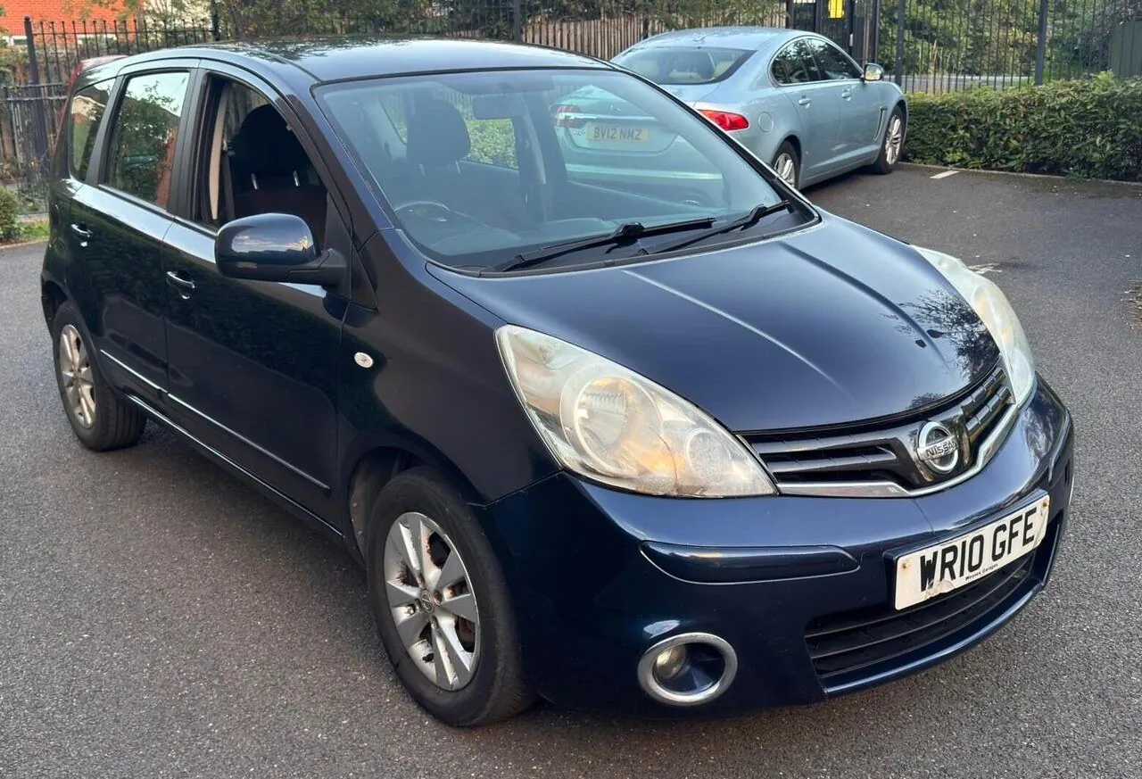 Nissan Note 2010 photo 5