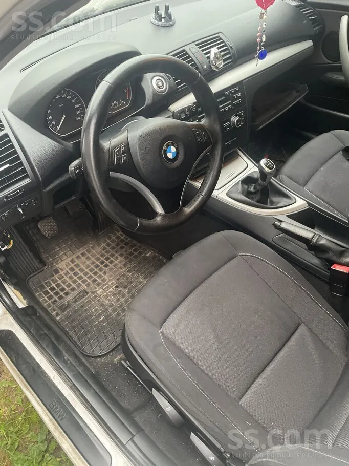 BMW 116 2009 photo 3