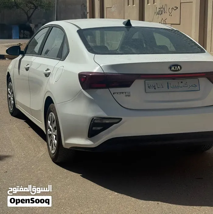 Kia Forte 2019 photo 2