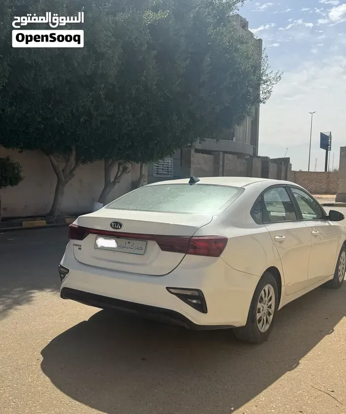 Kia Forte 2019 photo 4