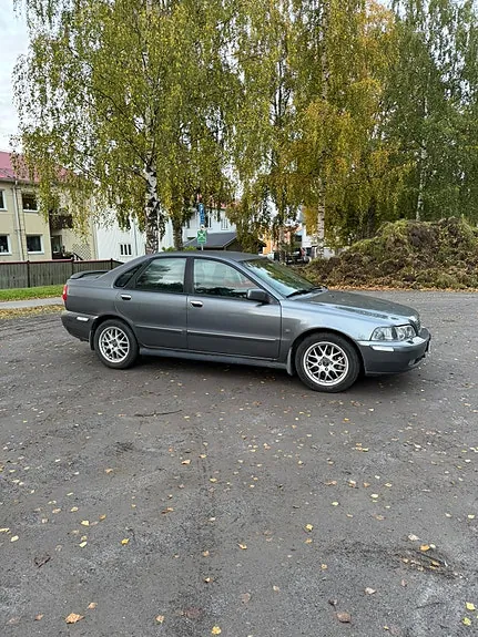 Volvo S40 2004 photo 2