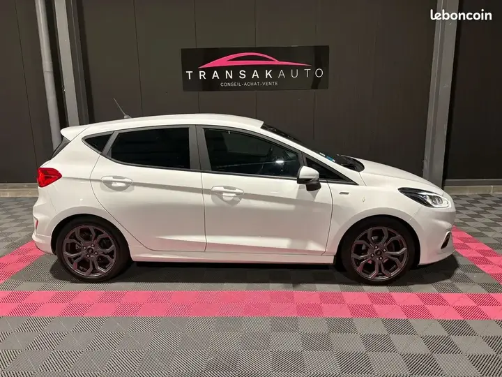 Ford Fiesta 2019 photo 2
