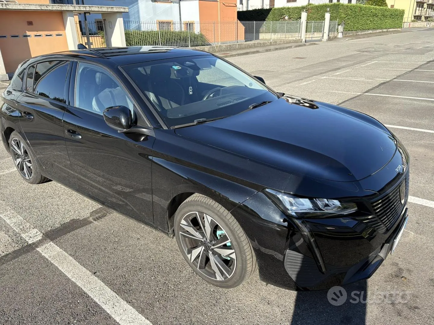 Peugeot 308 2023 photo 2