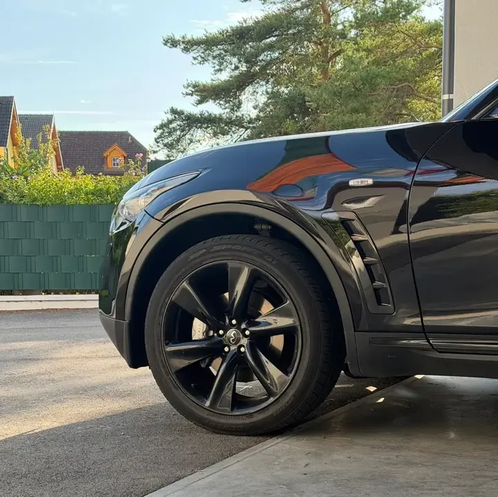 Infiniti Qx70