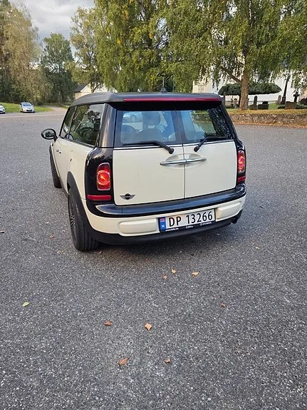 Mini Clubman One 2012 photo 4
