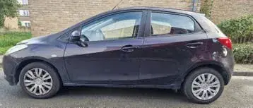 Mazda 2 2008 photo 3