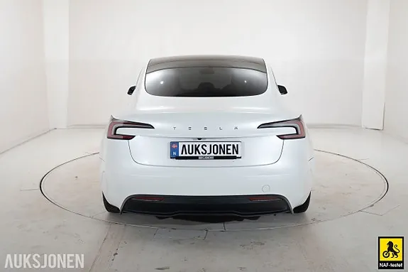 Tesla Model 3 2024 photo 5