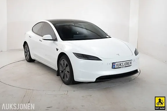 Tesla Model 3 2024 photo 3
