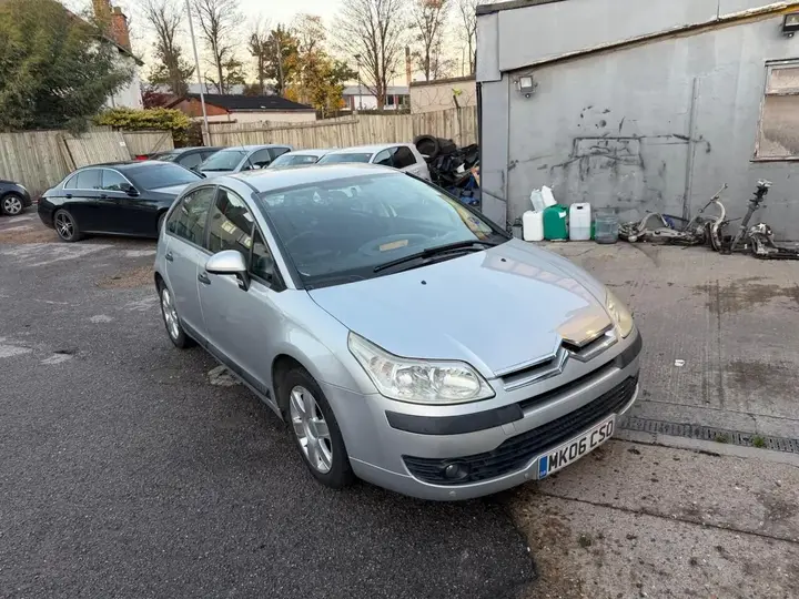 Citroen C4 2006 photo 5