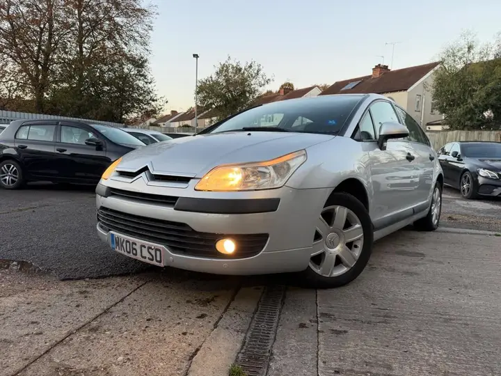 Citroen C4 2006 photo 3