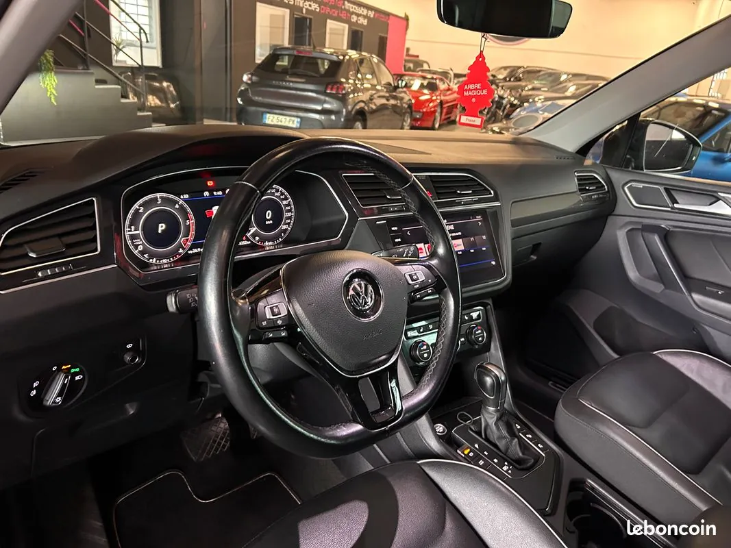 Volkswagen Tiguan 2019 photo 2