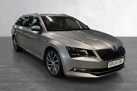 Skoda Superb 2017 photo 4