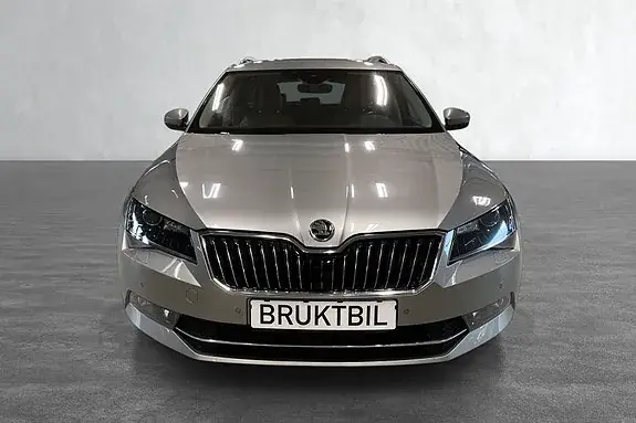 Skoda Superb 2017 photo 3