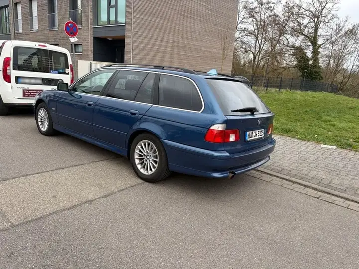 BMW 530I