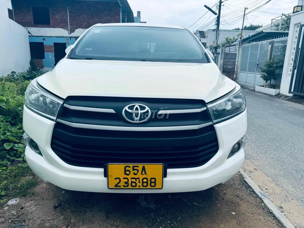 Toyota Innova 2017 photo 3