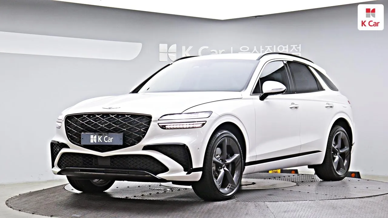 Genesis Gv70