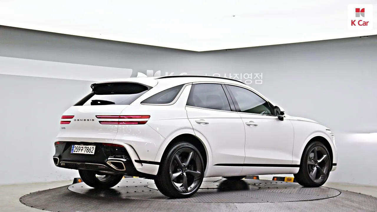 Genesis Gv70 2025 photo 4