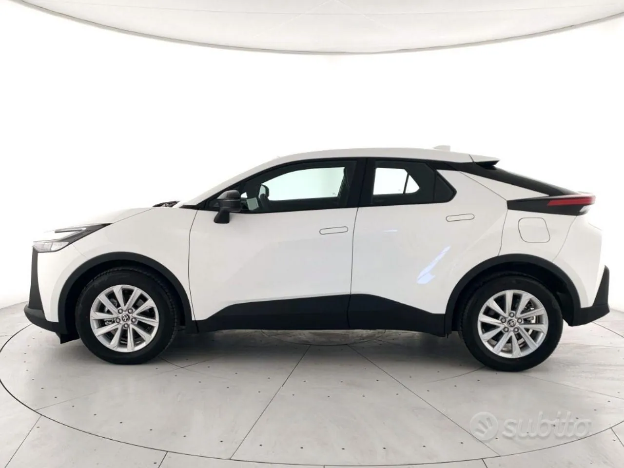 Toyota C-Hr 2026 photo 2