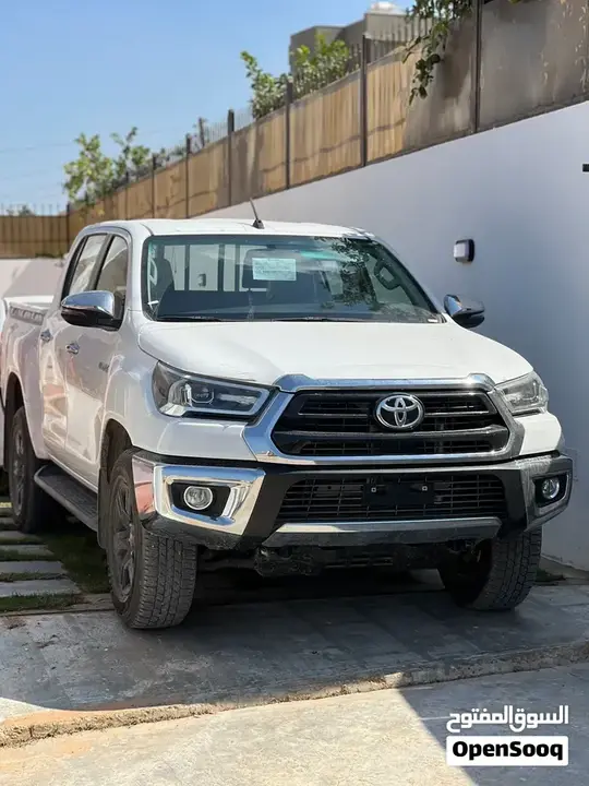 Toyota Hilux 2025 photo 5