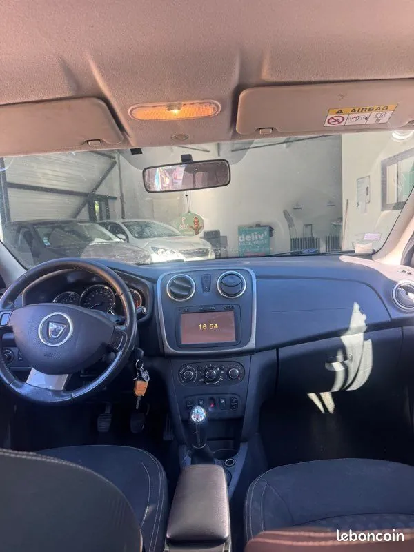 Dacia Logan 2015 photo 3