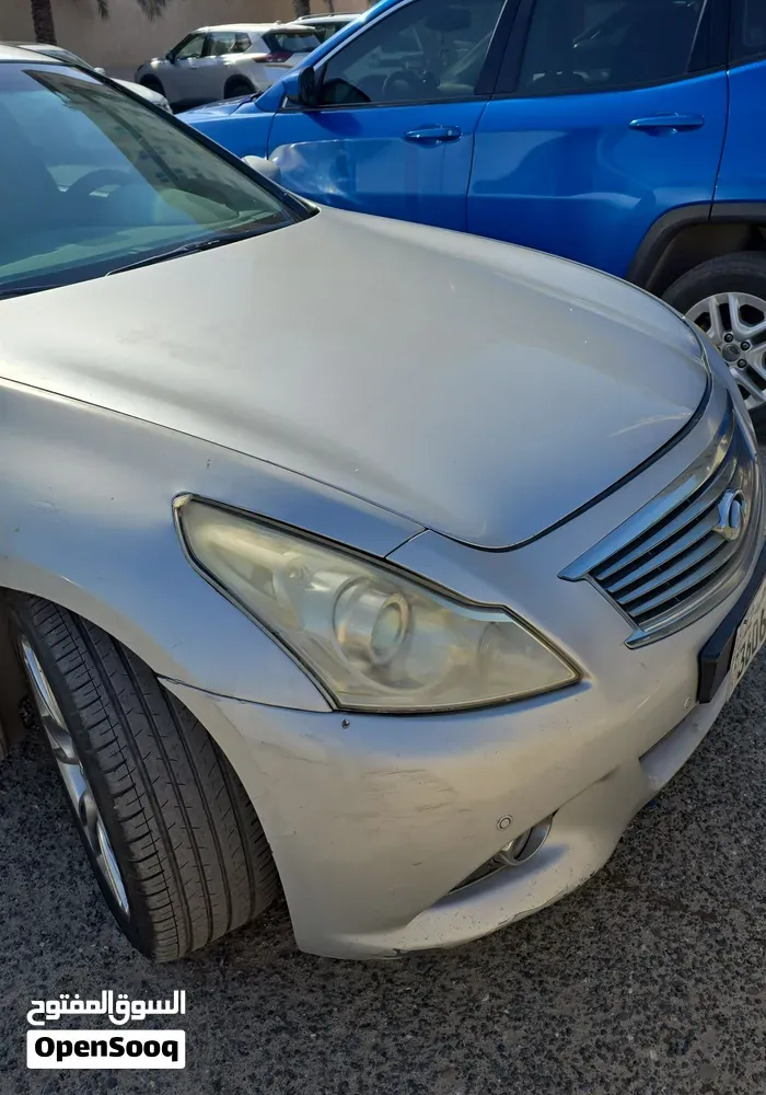 Infiniti G25 2013 photo 3