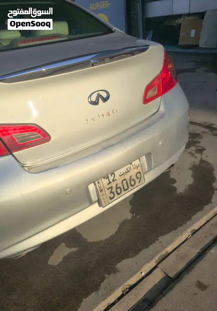Infiniti G25 2013 photo 2