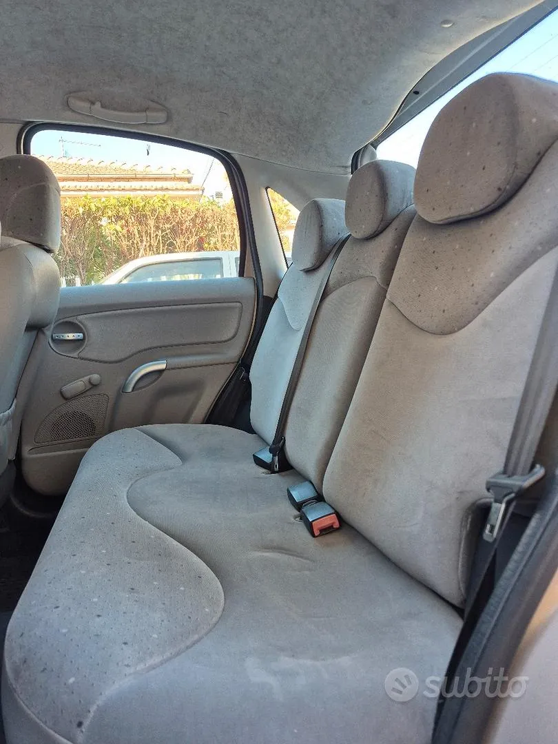 Citroen C3 2004 photo 4