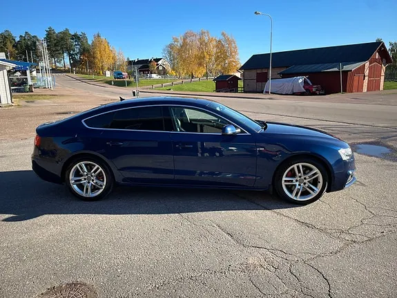 Audi A5 2015 photo 2