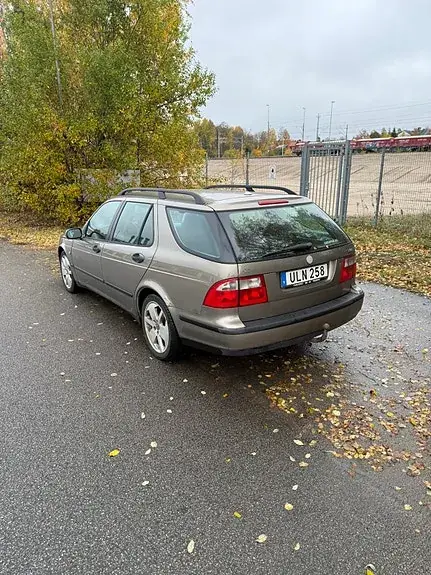 Saab 9-5 2004 photo 2
