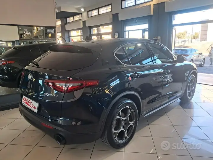 Alfa Romeo Stelvio 2022 photo 2