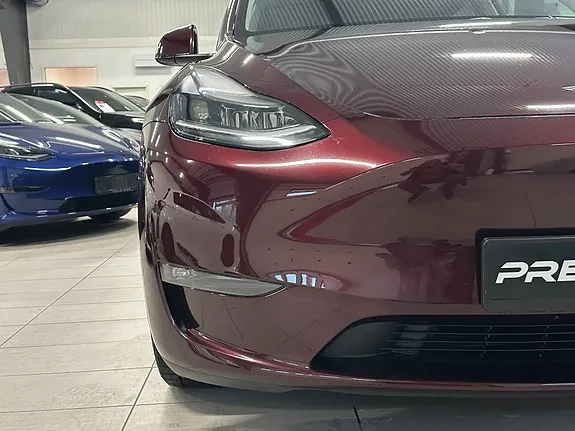 Tesla Model Y 2023 photo 3