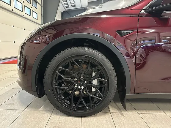 Tesla Model Y 2023 photo 5