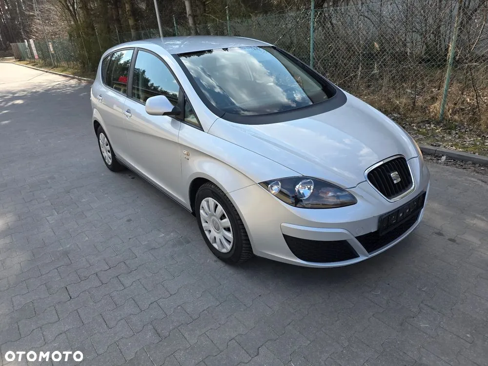 Seat Altea 2012 photo 2