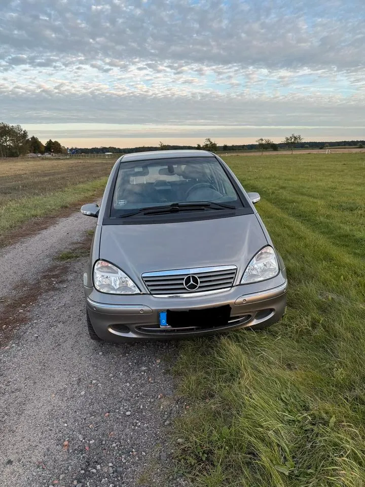 Mercedes-Benz A160