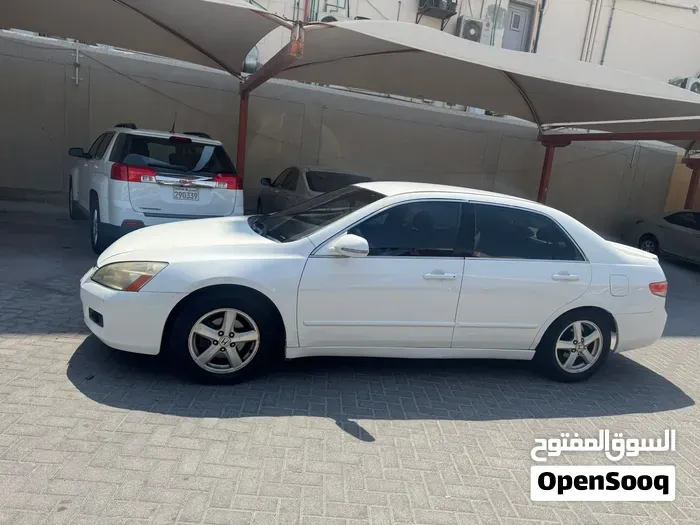 Honda Accord 2005 photo 2