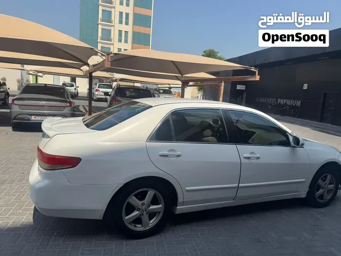 Honda Accord 2005 photo 4
