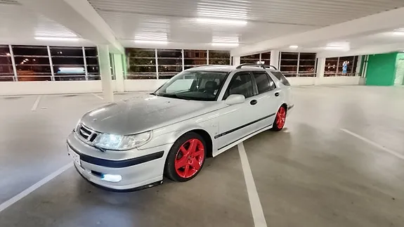 Saab 9-5 2000 photo 2
